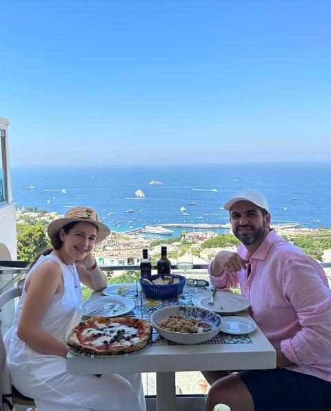 أجواء رومانسية تعيشها شام الذهبي مع زوجها في إيطاليا