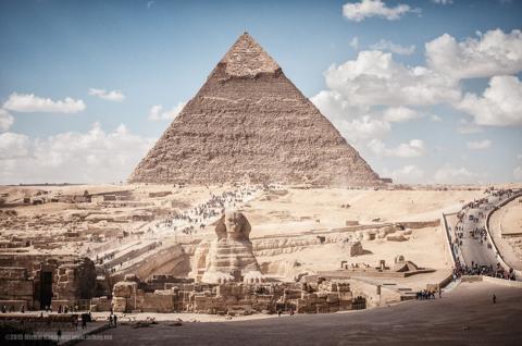 هرم خفرع Pyramid of Khafre (2,21 مليون متر مكعب)، الجيزة، جمهورية مصر العربية
