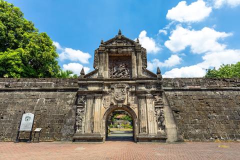 جولة سياحية على المعالم الجذابة في مانيلا عاصمة