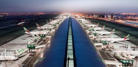 دبي تستثمر 128 مليار درهم لتحويل مطار آل مكتوم