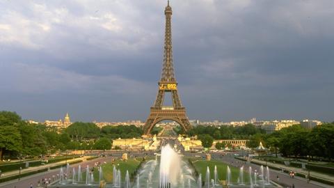 العيش في باريس “فكرة جيدة دومًا”.. هذه لمحة عن